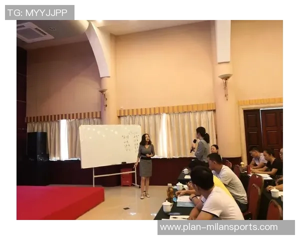 足球明星苏雅的职业生涯与成就全解析详尽简历介绍